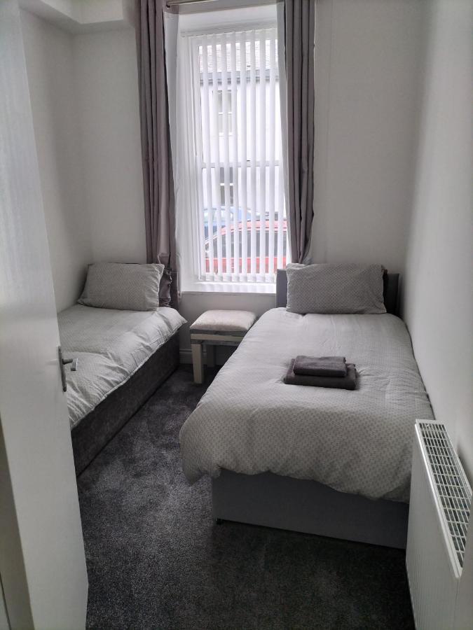 Ferienwohnung Maze Great Escape Ayr Exterior foto