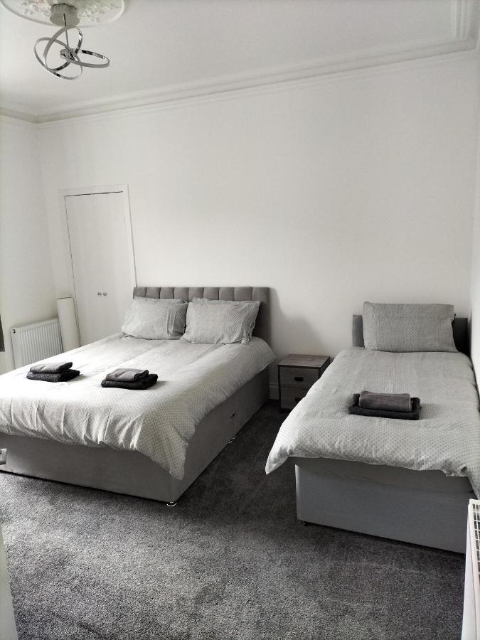 Ferienwohnung Maze Great Escape Ayr Exterior foto